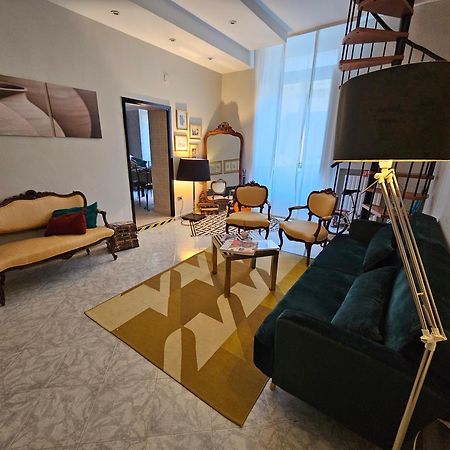 Ciaobari Apartment - Elegant 4 Bedrooms In The Heart Of Old Town ภายนอก รูปภาพ