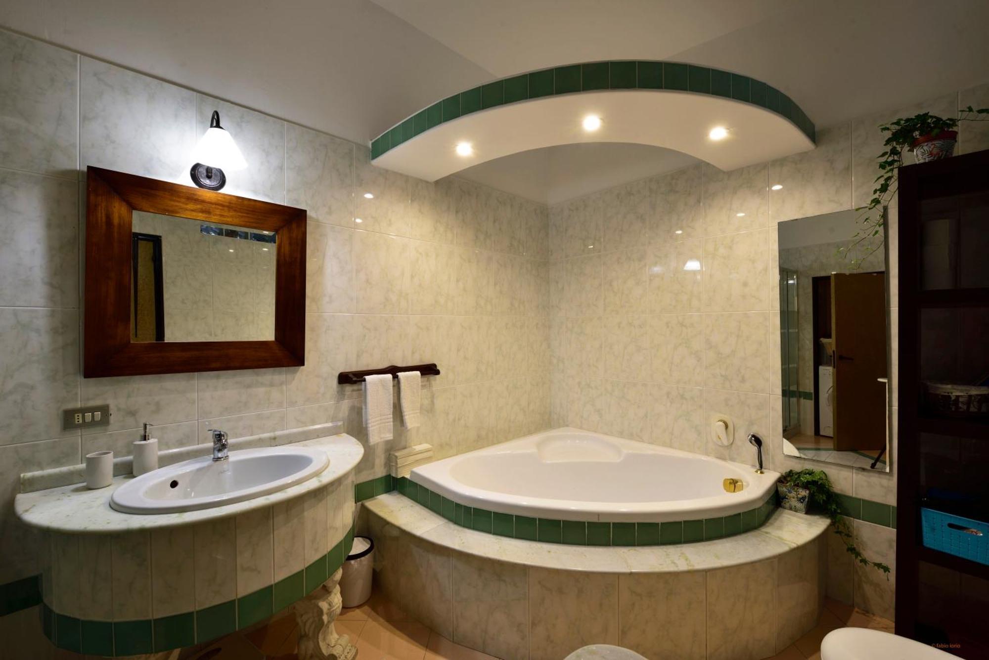 Ciaobari Apartment - Elegant 4 Bedrooms In The Heart Of Old Town ภายนอก รูปภาพ